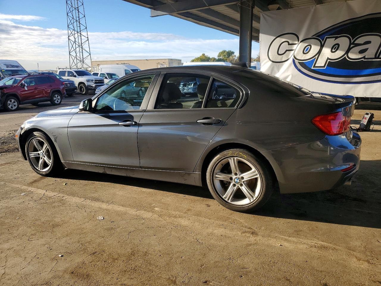 2015 BMW 320 i