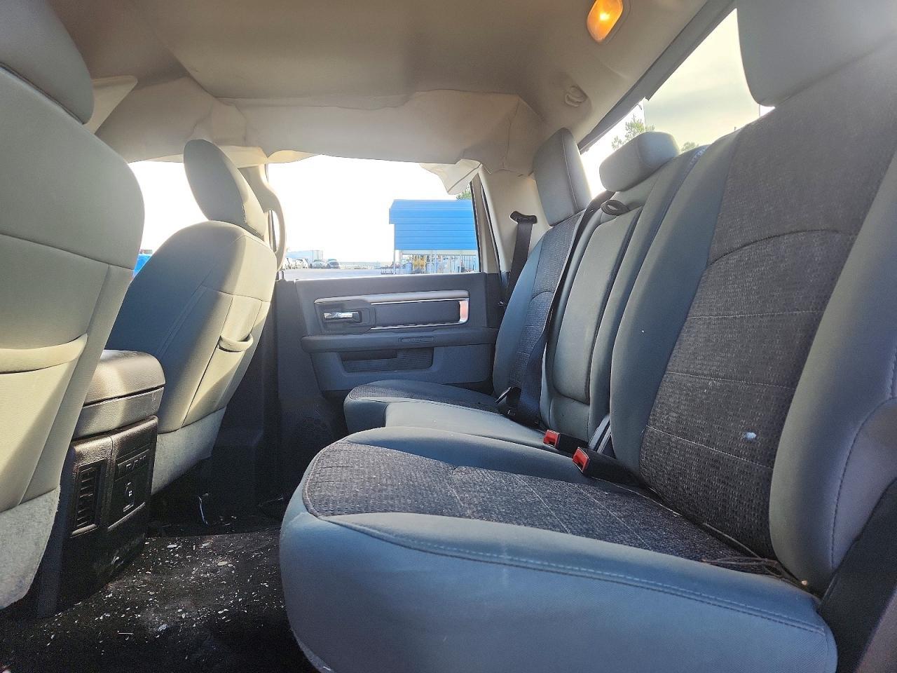 2015 Dodge RAM 1500 SLT