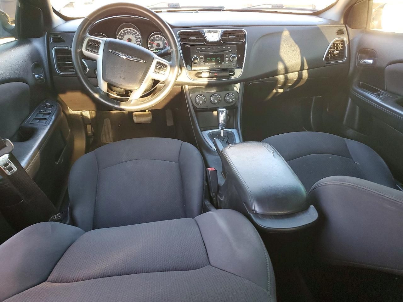 2013 Chrysler 200 Touring