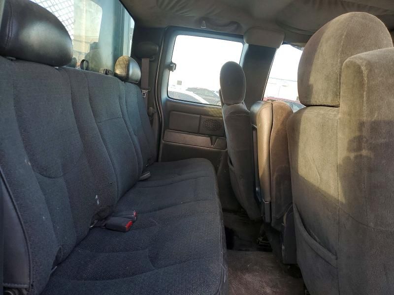 2006 GMC Sierra Flatbed Truck