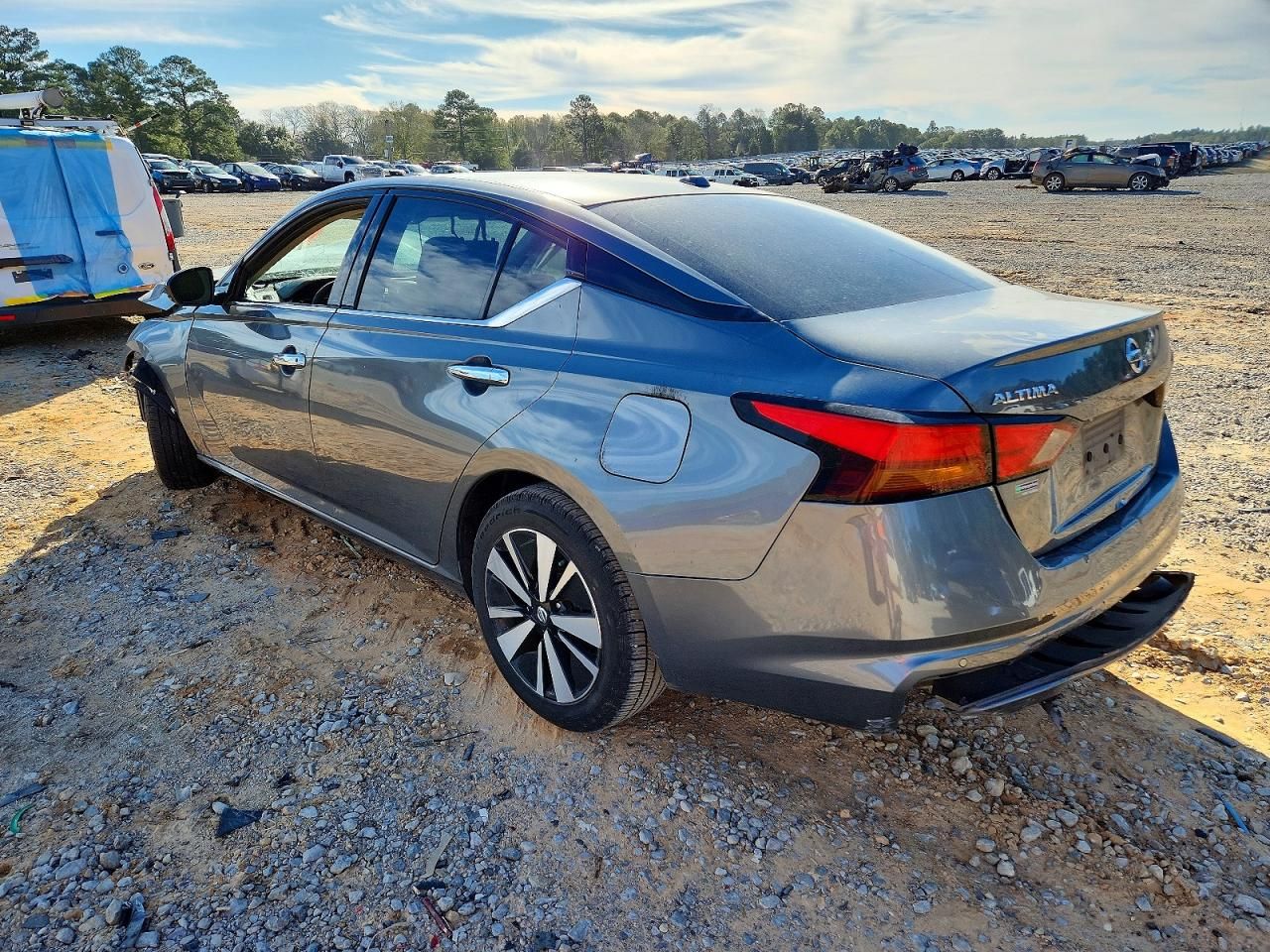 2020 Nissan Altima sl