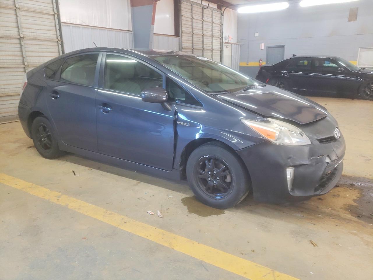 2013 Toyota Prius Three