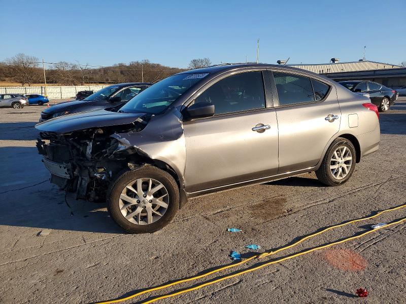 2019 Nissan Versa sv
