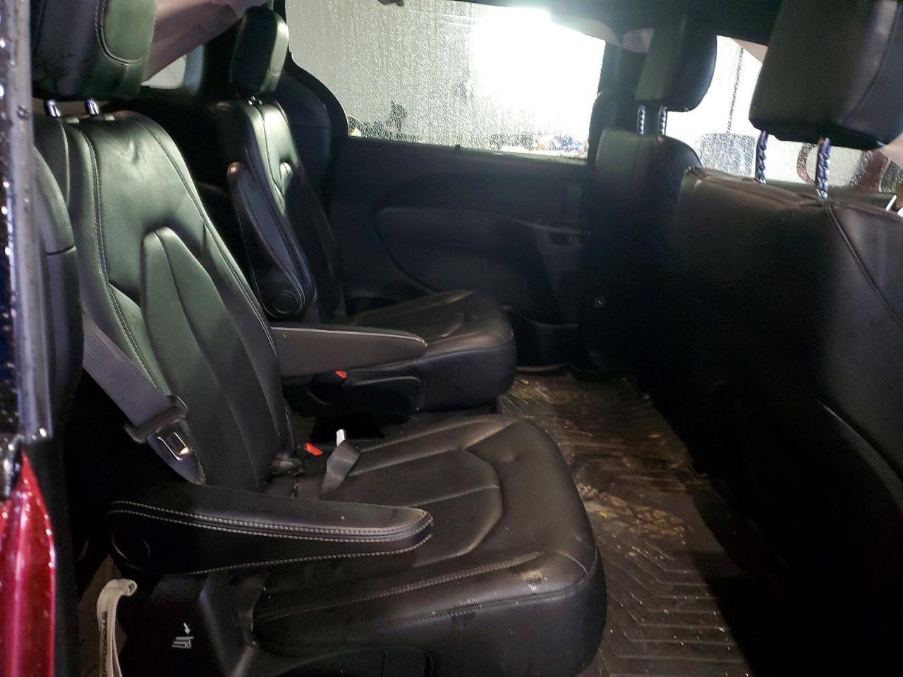 2020 Chrysler Pacifica Touring l