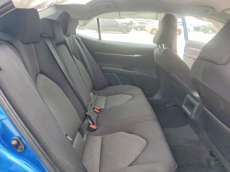 2020 Toyota Camry le