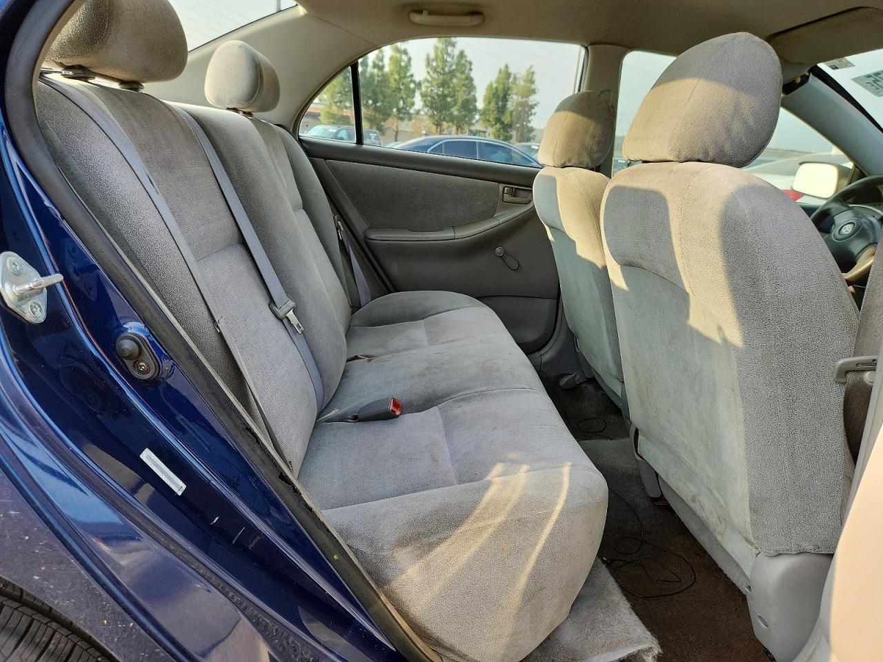 2004 Toyota Corolla ce