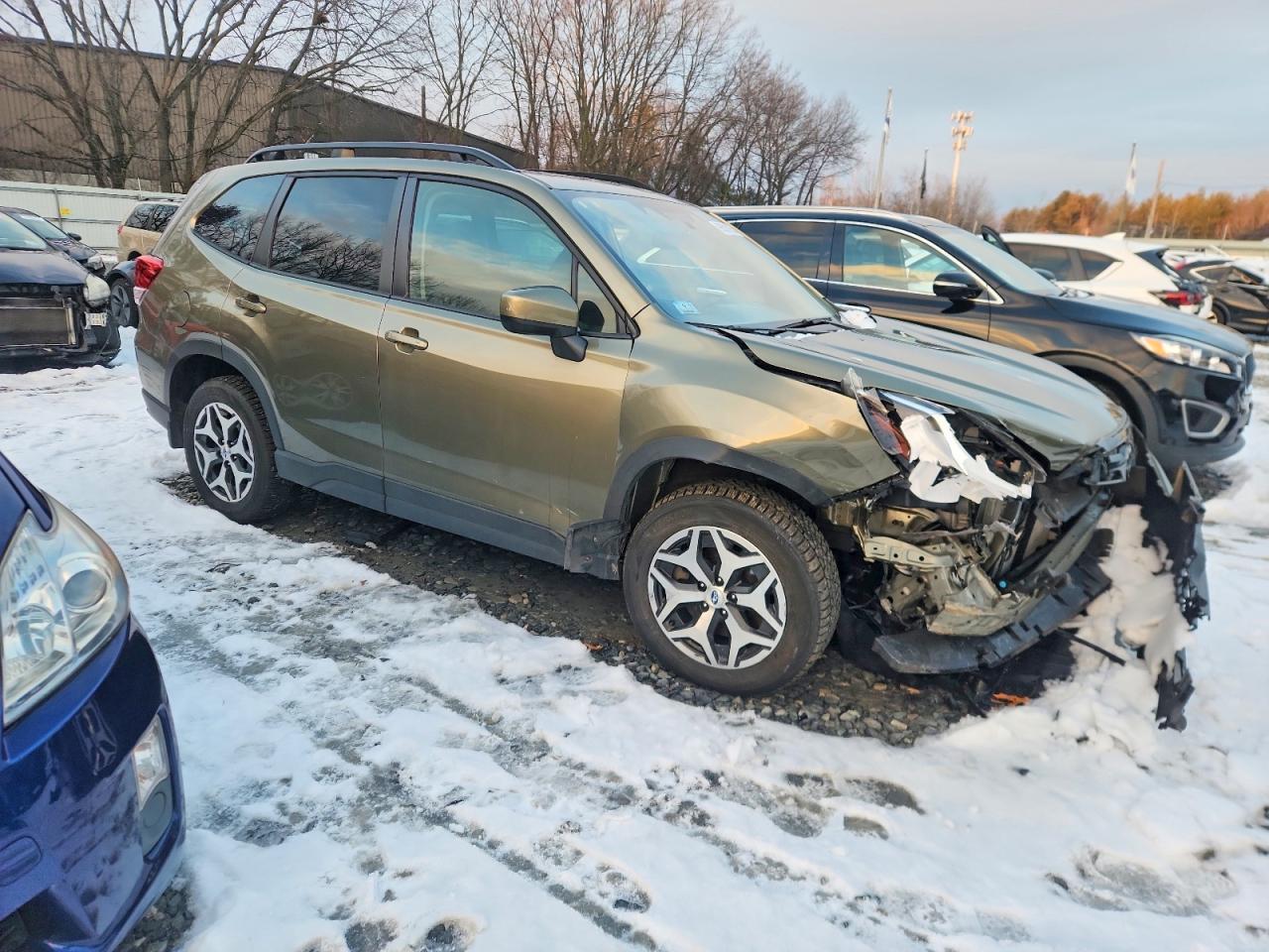 2023 Subaru Forester Premium