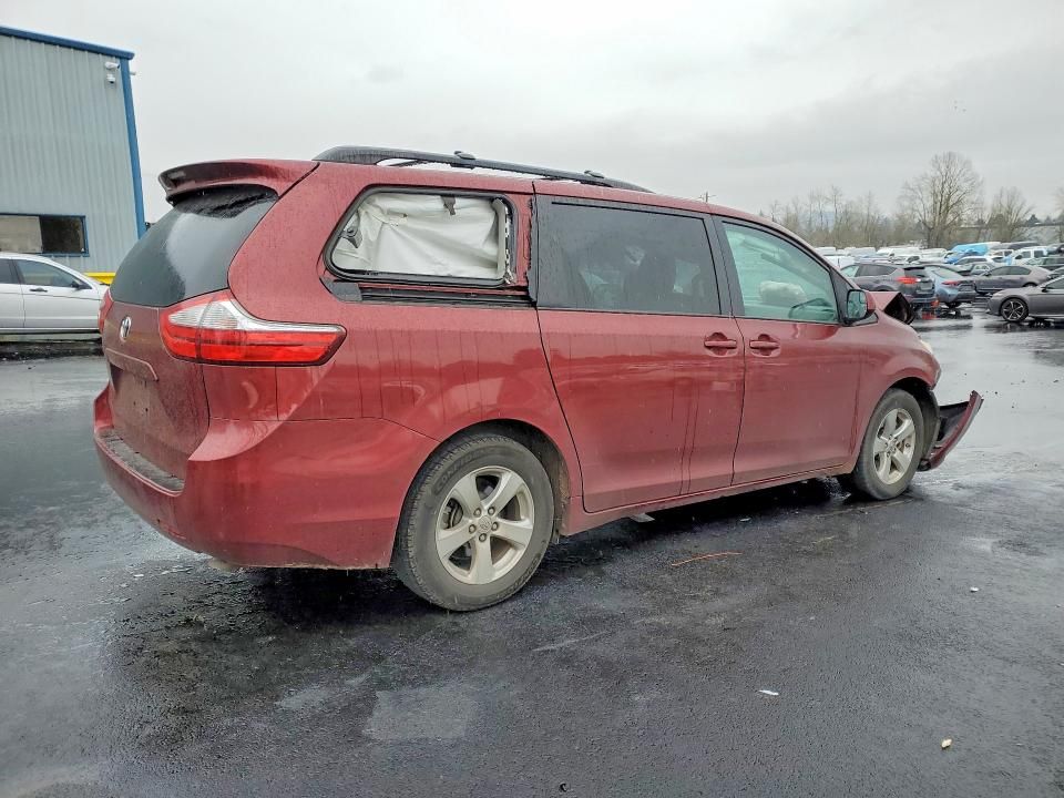 2016 Toyota Sienna le