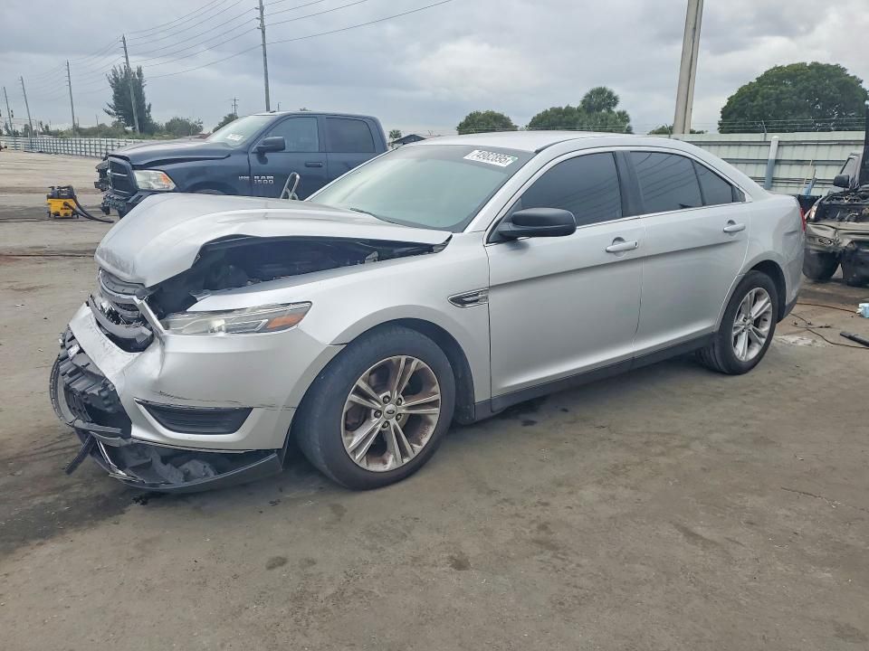 2017 Ford Taurus se