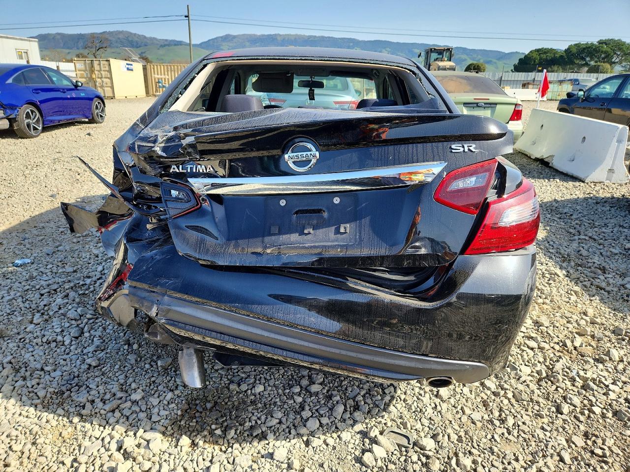 2017 Niss Altima 2.5