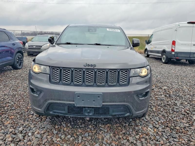 2020 Jeep Grand Cherokee Laredo