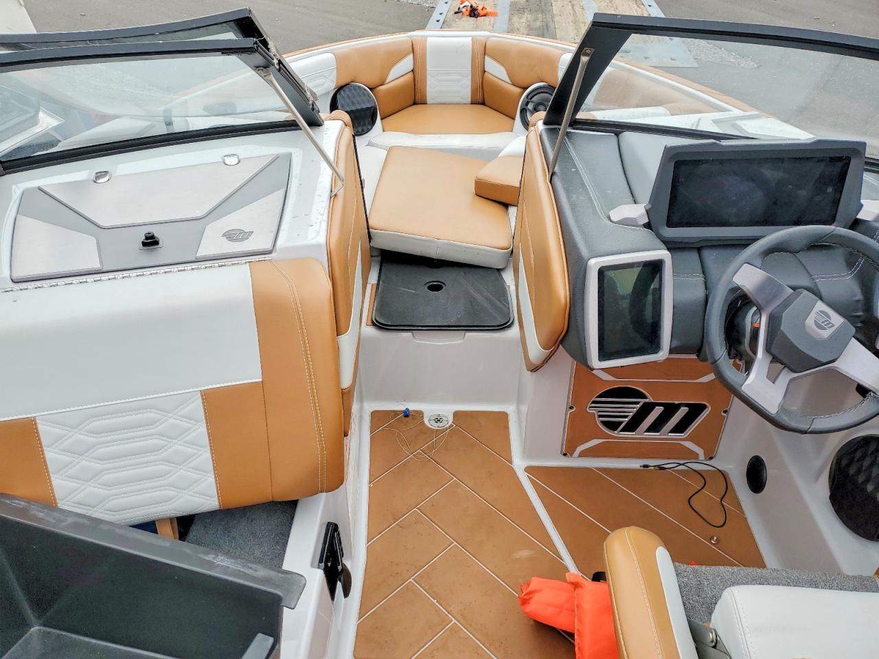 2023 Malibu Wakesetter Boat