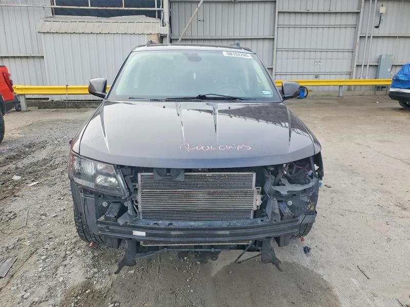 2020 Dodge Journey Crossroad