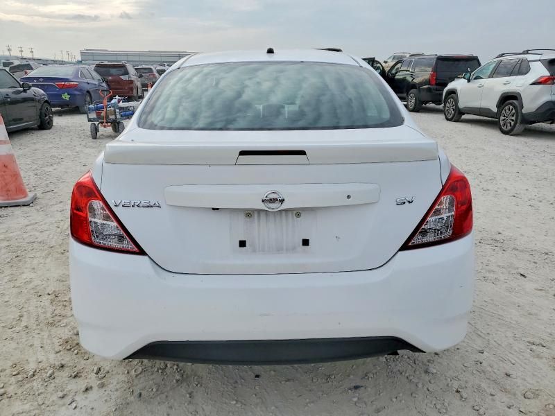 2019 Nissan Versa s