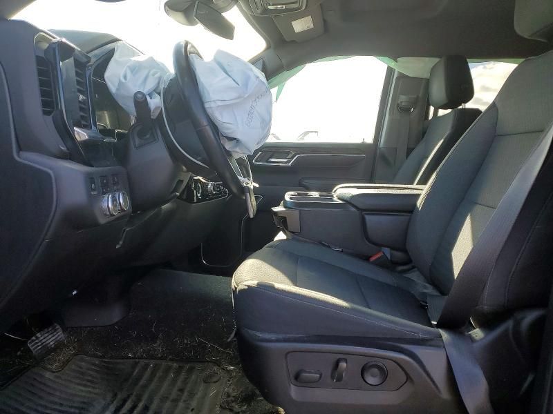 2022 GMC Sierra K1500 sle