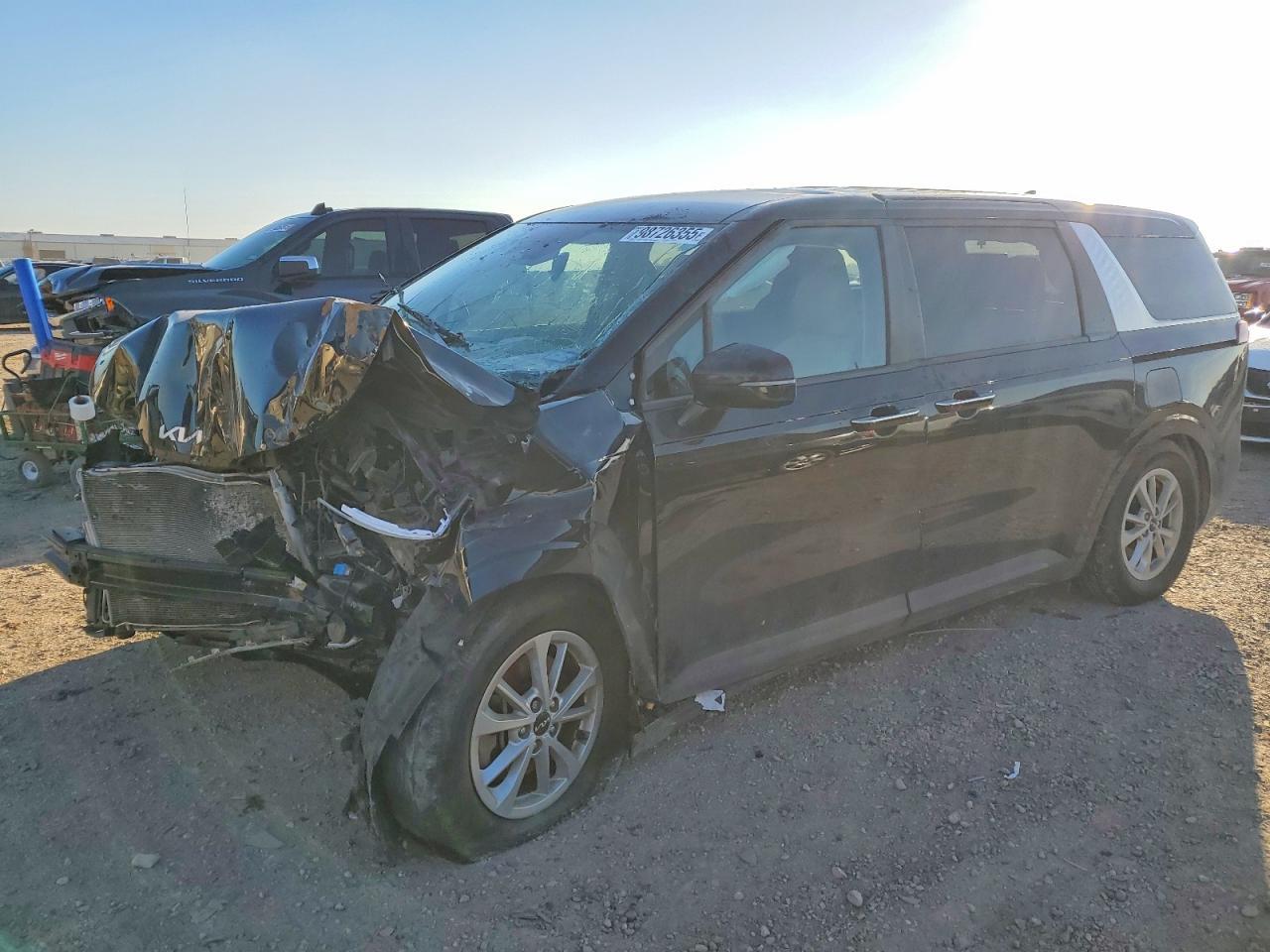 2024 KIA Carnival lx