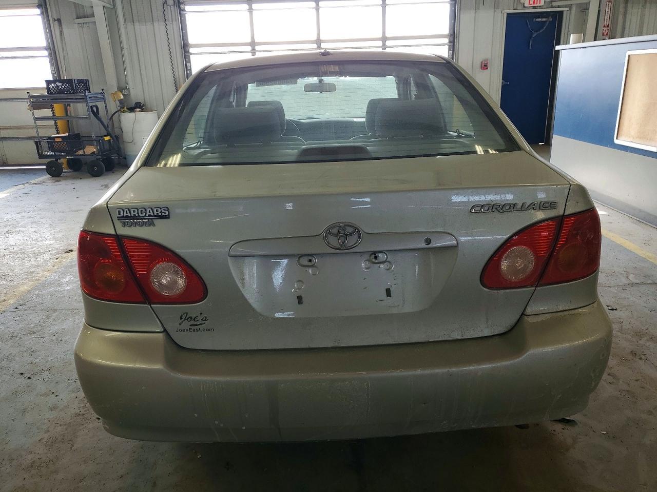 2004 Toyota Corolla ce