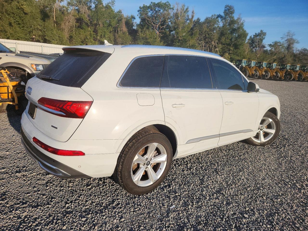2024 Audi Q7 Premium Plus