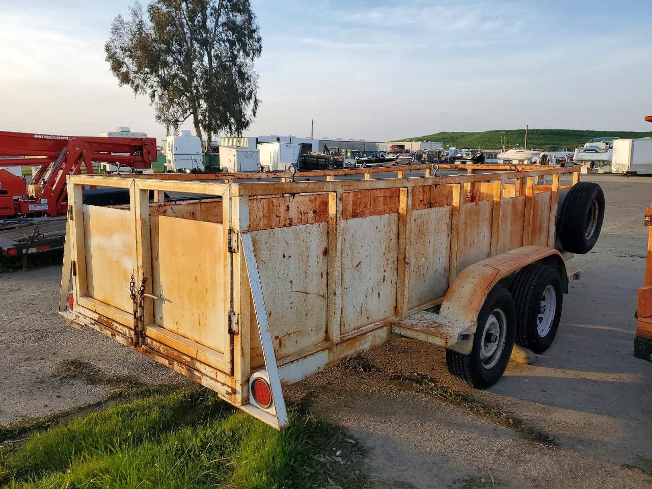 2010 Spcns Utilytrail