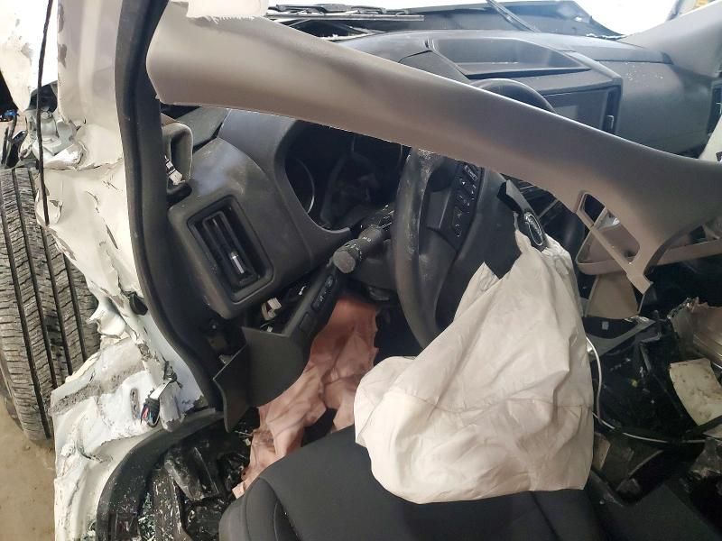 2025 Nissan Frontier s