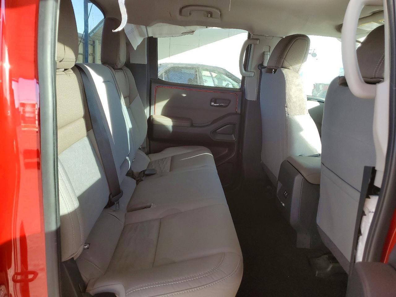 2024 Nissan Frontier sv