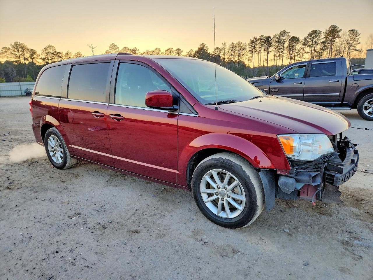 2019 Dodge Grand Caravan sxt