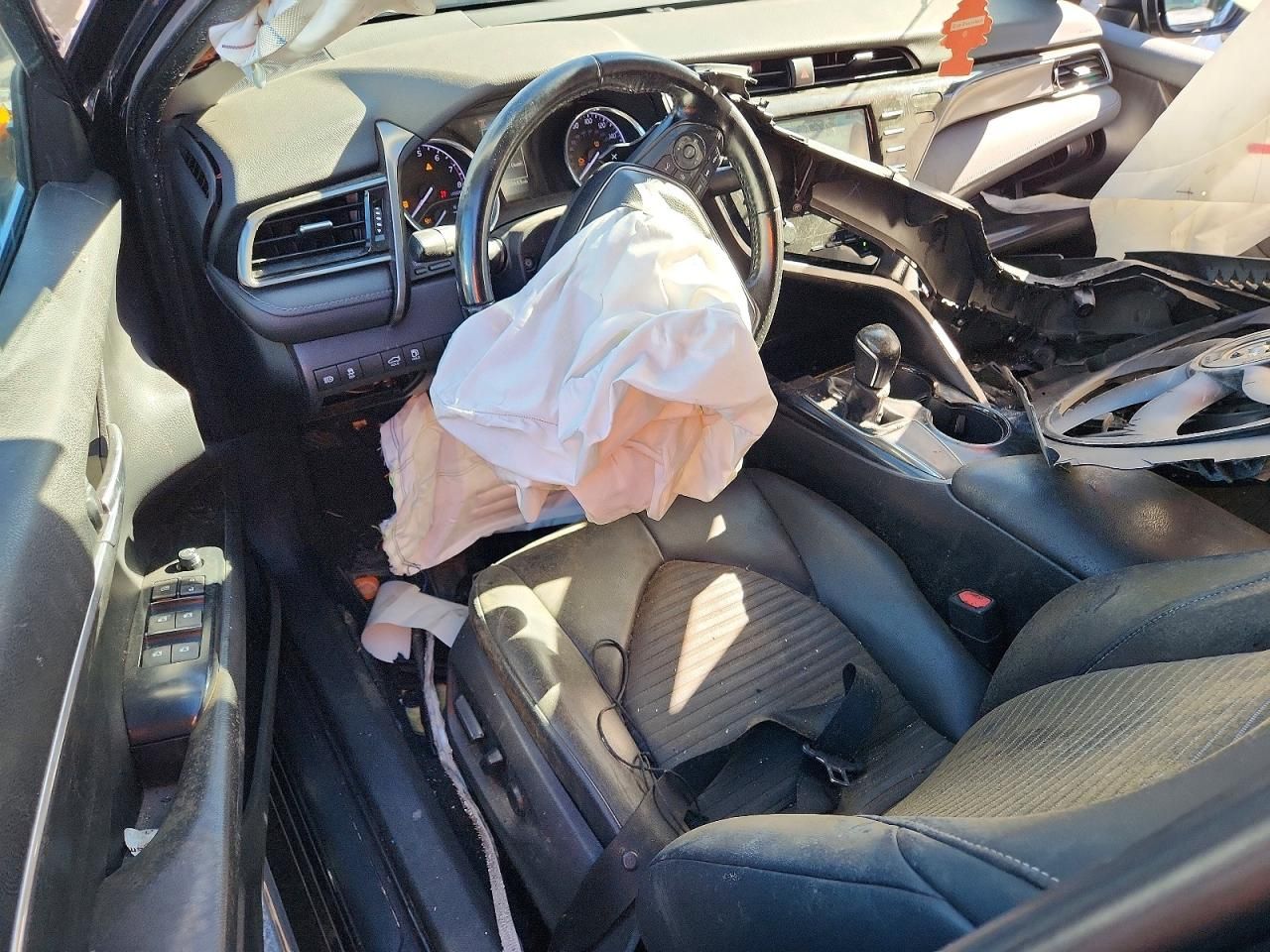 2020 Toyota Camry se