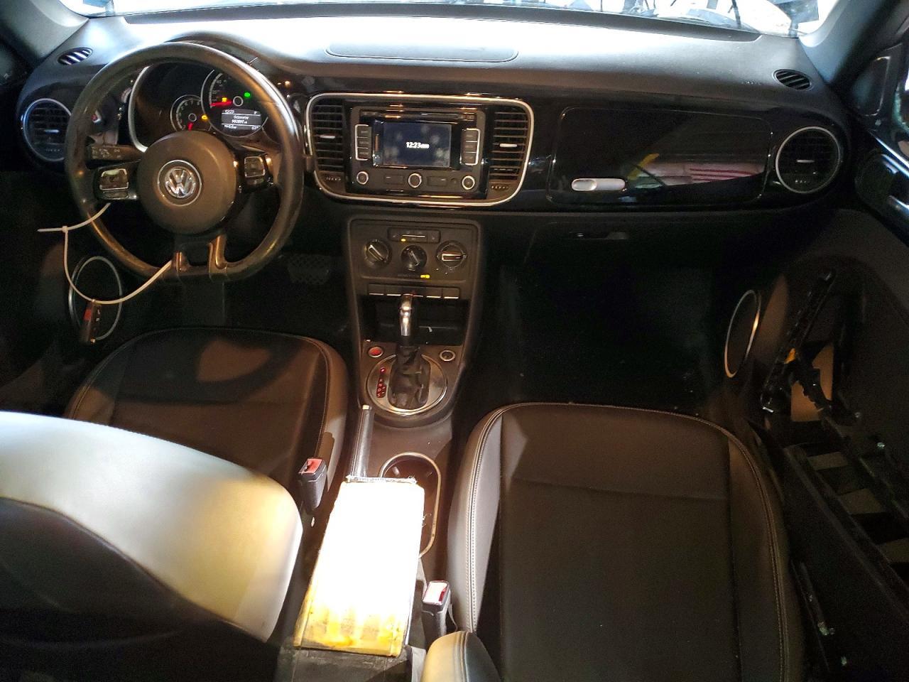 2013 Volkswagen Beetle