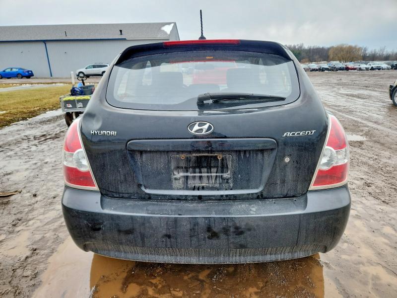 2011 Hyundai Accent gl