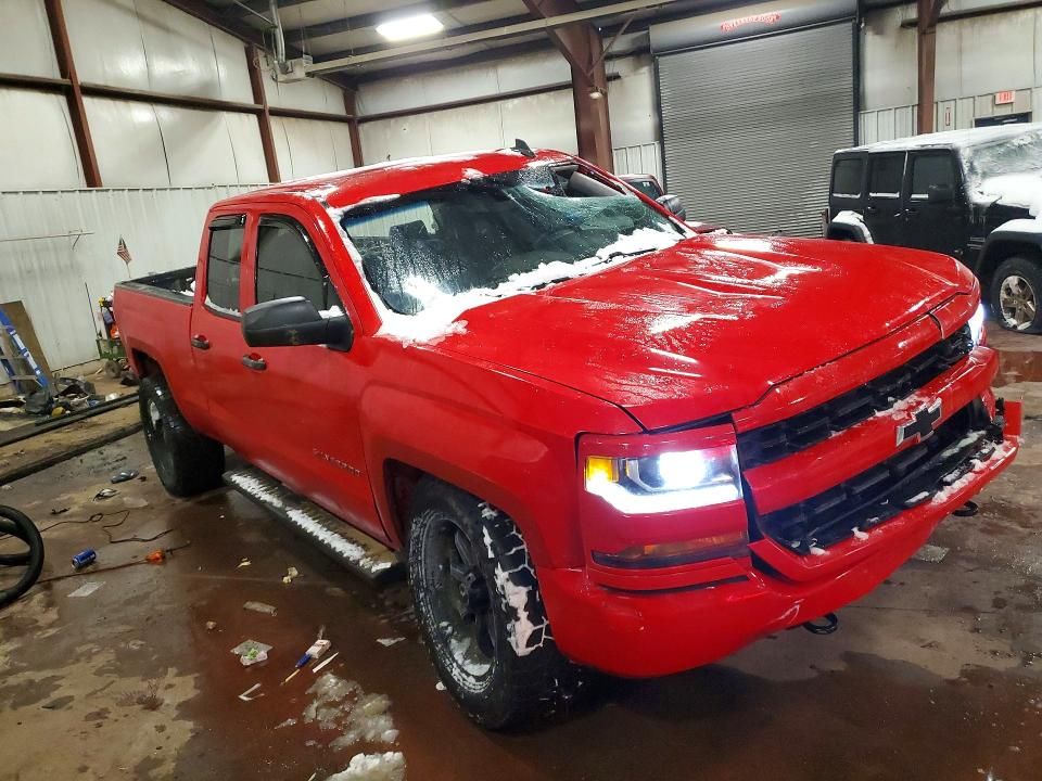 2017 Chevrolet Silverado K1500 Custom