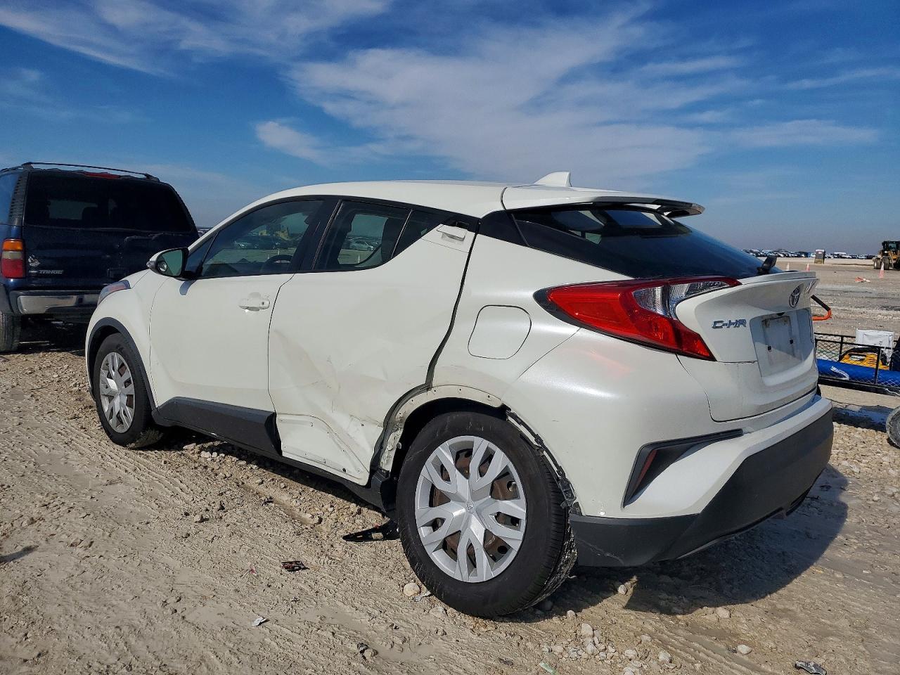 2020 Toyota C-hr xle