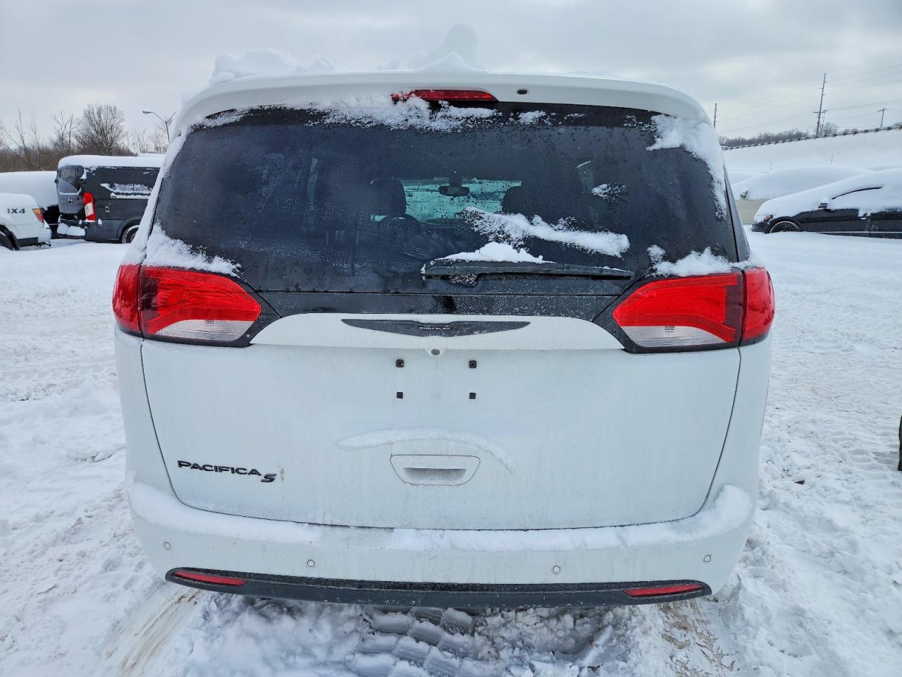 2018 Chrysler Pacifica Touring l