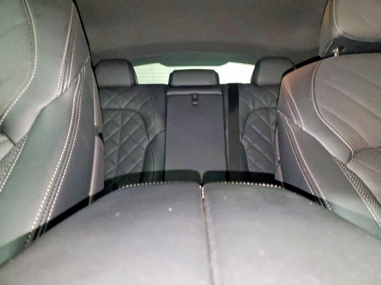 2025 BMW X6 Xdrive40i