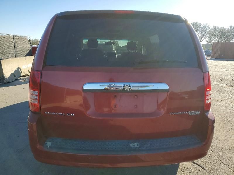 2010 Chrysler Town & Country Touring