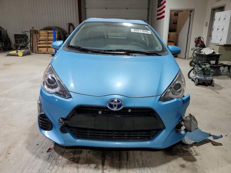 2016 Toyota Prius c