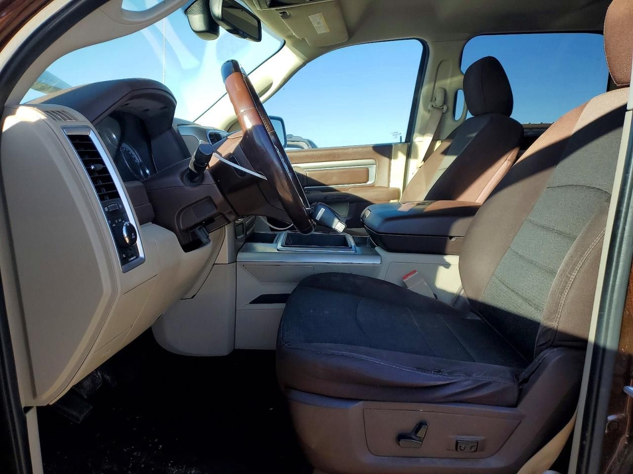 2014 Dodge RAM 1500 SLT