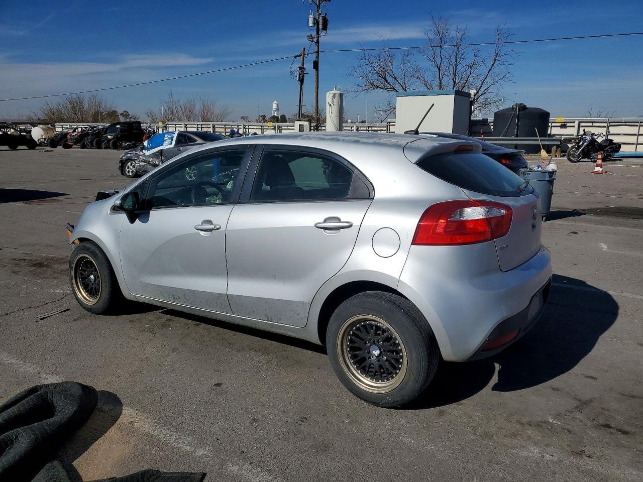 2013 KIA Rio lx