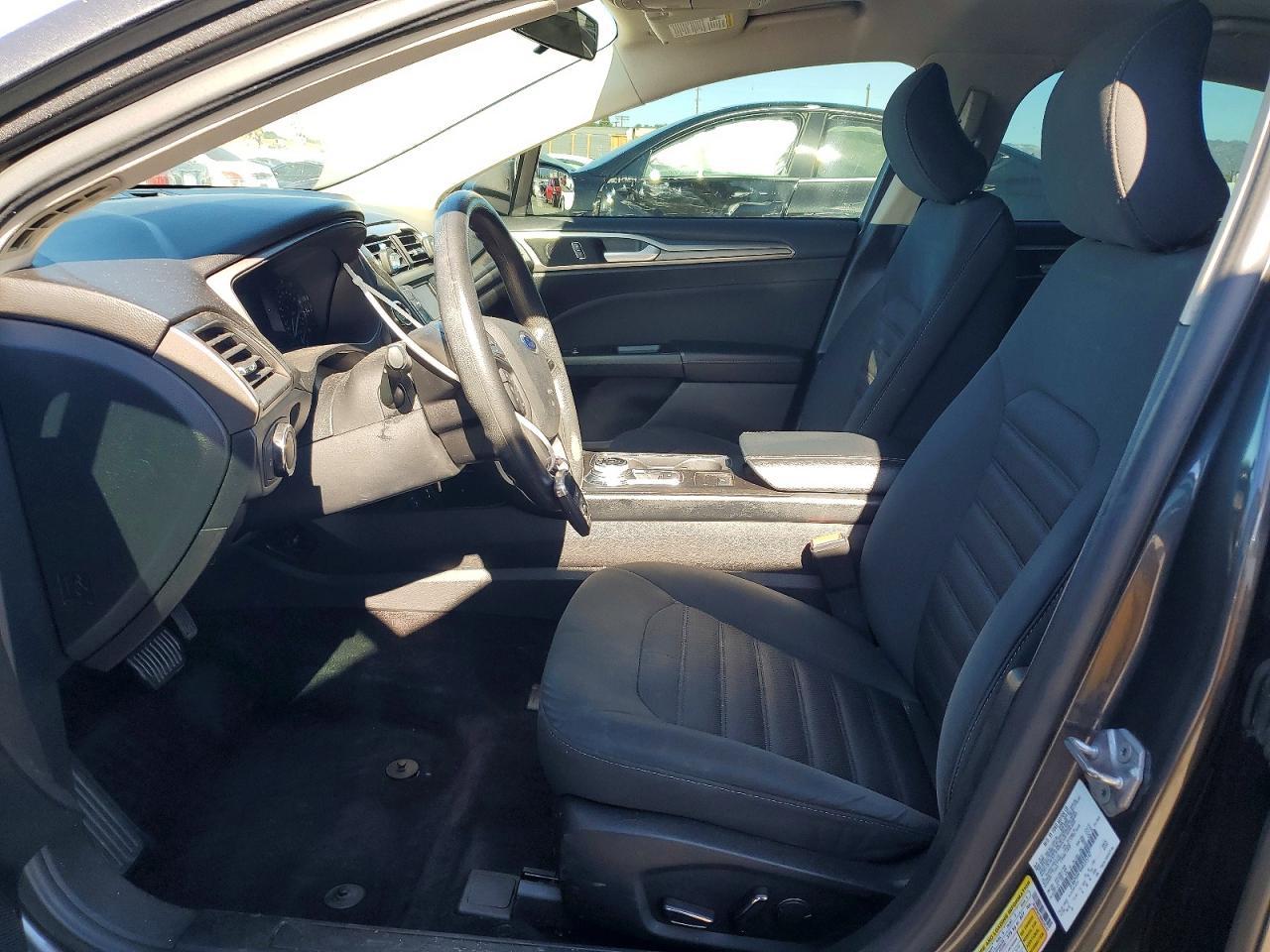 2017 Ford Fusion se