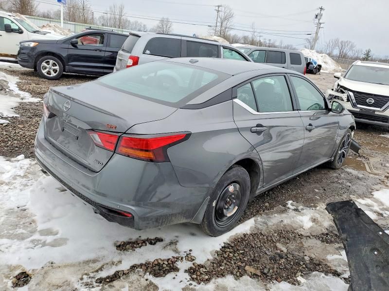 2025 Nissan Altima sr