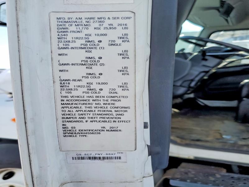 2017 Hino 268 BOX Truck