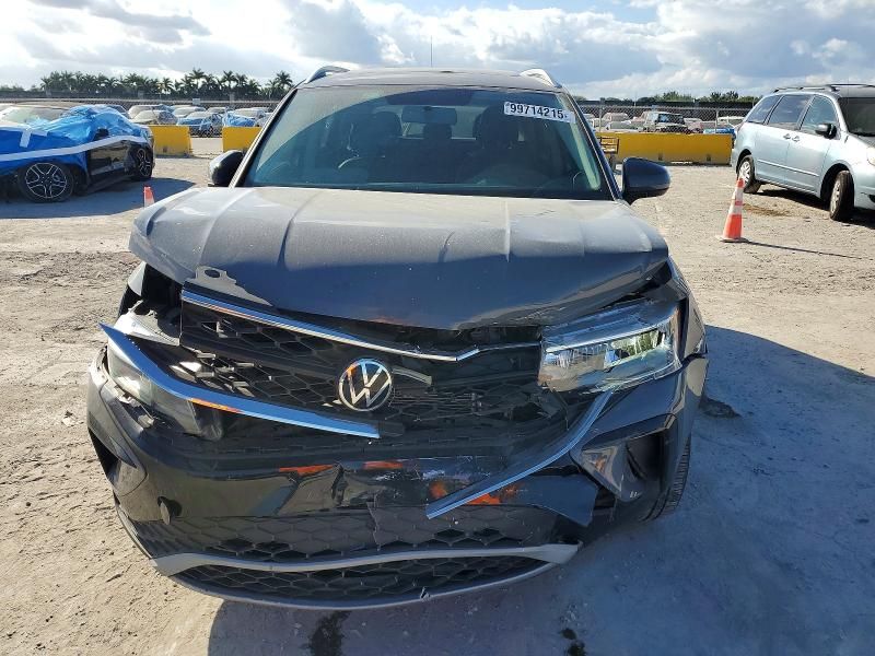 2022 Volkswagen Taos se