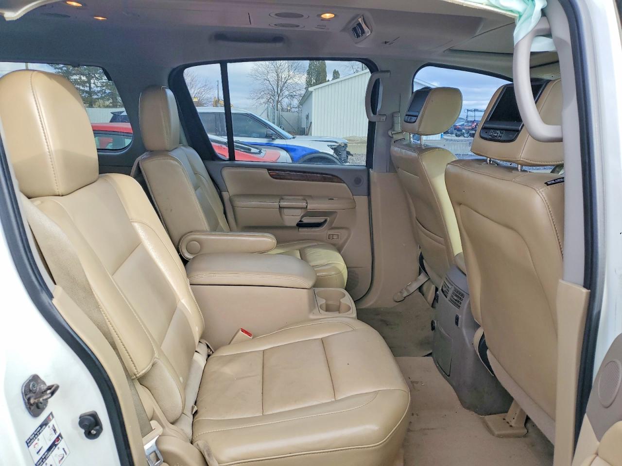 2013 Nissan Armada Platinum