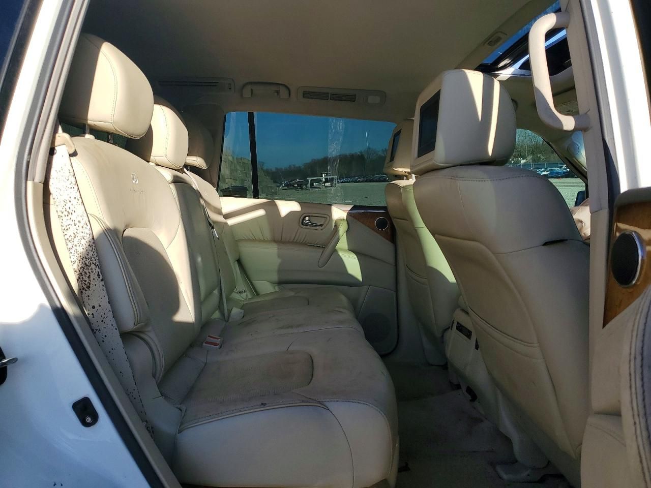 2012 Infiniti Qx56