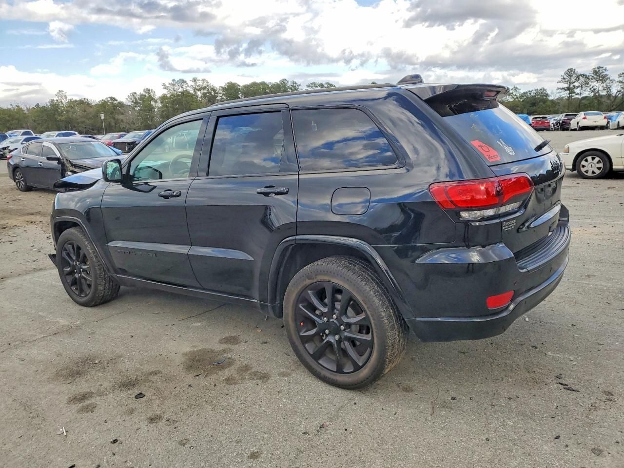 2020 Jeep Grand Cherokee Laredo