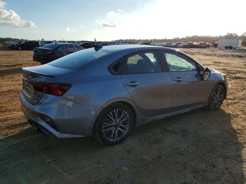 2022 KIA Forte gt Line