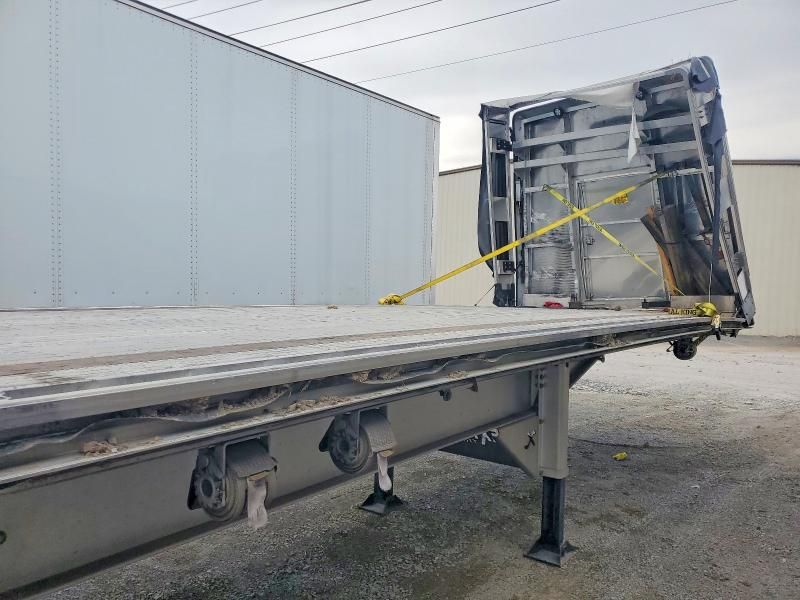 2024 Extreme Flatbed Side Curtain Trailer