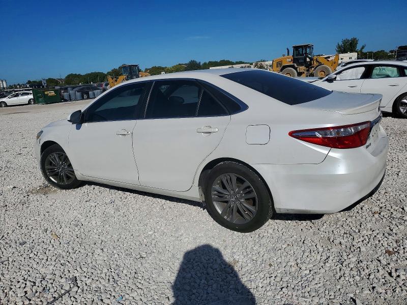 2016 Toyota Camry se
