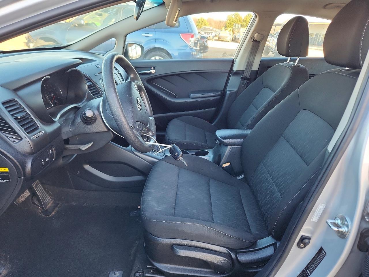 2016 KIA Forte lx