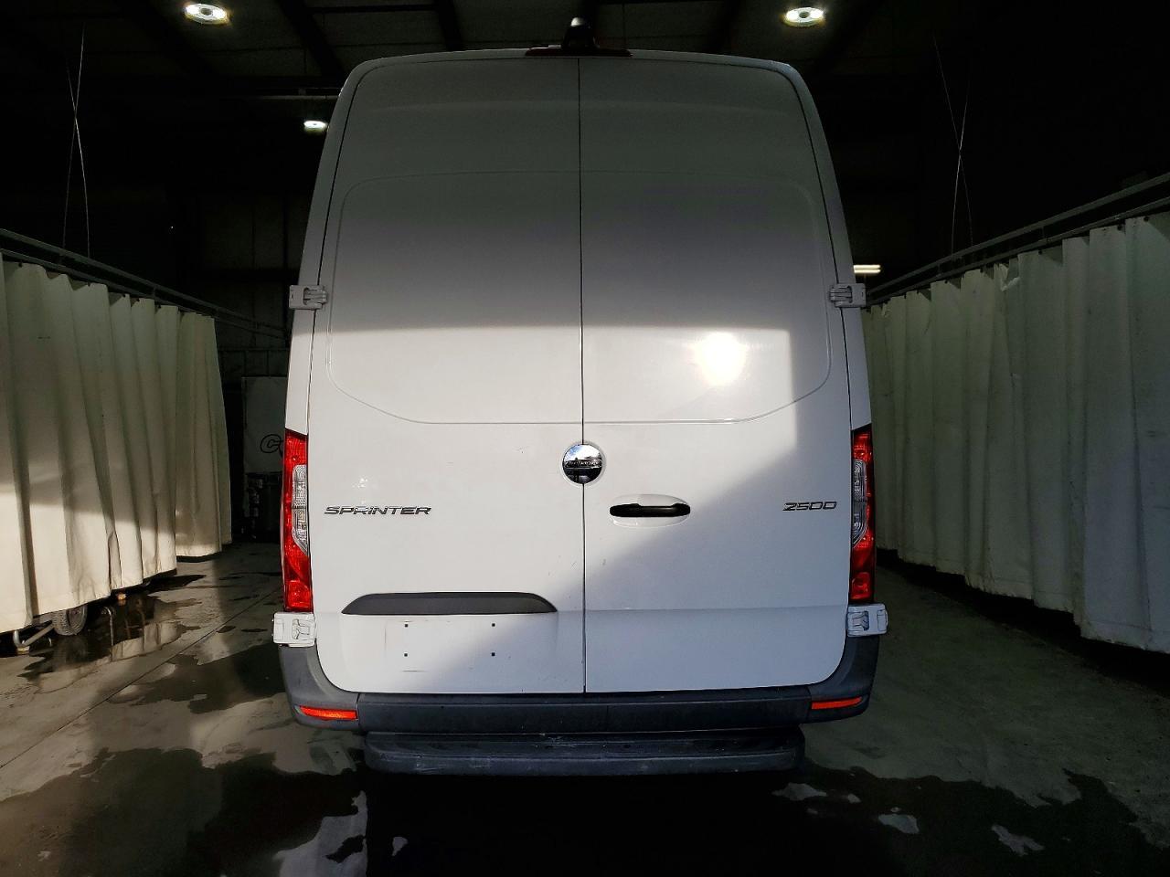 2020 Freigliner 2020 Freightliner Sprinter 2500 Delivery Van