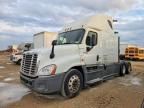 2014 Freightliner Cascadia Semi Truck